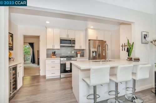 2735 Sinclair Ave, Concord CA  94519-2619 exterior