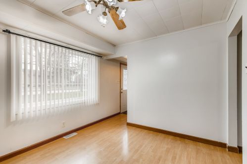 189 Pinecrest Rd, Lemont IL  60440-2461 exterior