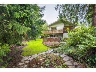 12130 Ogden Ct, Portland, OR 97266-4945
