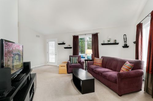 429 Oak St, Palatine, IL 60067-6924