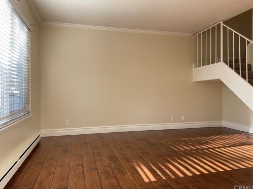 2901 Sycamore St, Santa Ana, CA 92707-4117