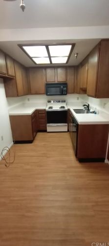 18900 Delaware St, Huntington Beach, CA 92648-1958