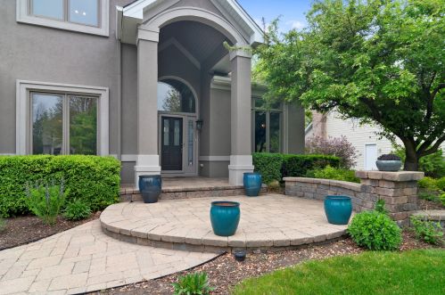 1531 Alan Rd, Naperville, IL 60564-9681