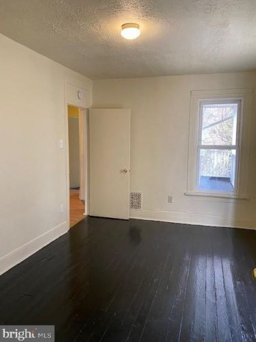 1402 Liberty St, Harrisburg, PA 17103-1330