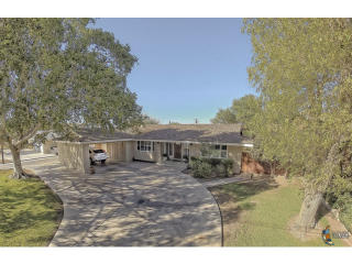 465 Julia Dr, Brawley, CA 92227-3179