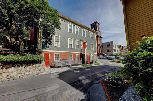 48 Court St, Providence, RI 02903-1217