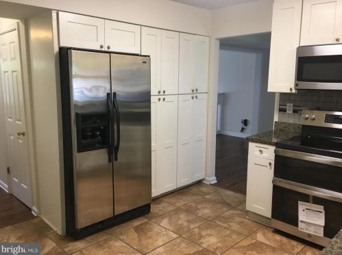 1178 Holly Ave, Shady Side MD 20764-9550 exterior