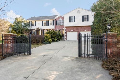 15 Old Mishnock Hwy, Coventry, RI 02816-6307