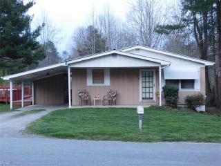 155 Mcminn Ave, Brevard, NC 28712-3970