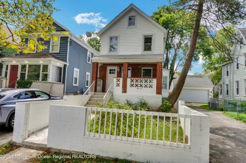 1102 Asbury Ave, Tinton Falls NJ 07712-5727 exterior