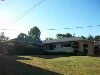 339 Washburn Dr, Fremont, CA 94536-2849