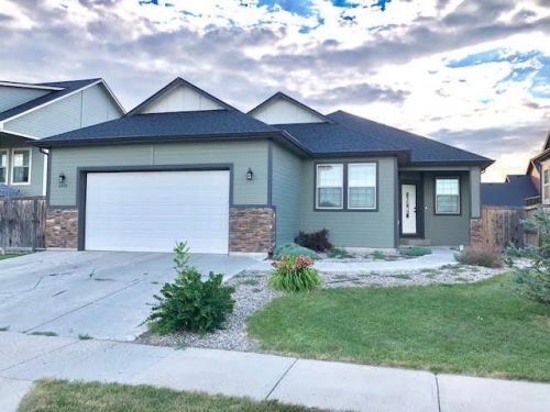 2010 19th Ave, Williston, ND 58801-6575