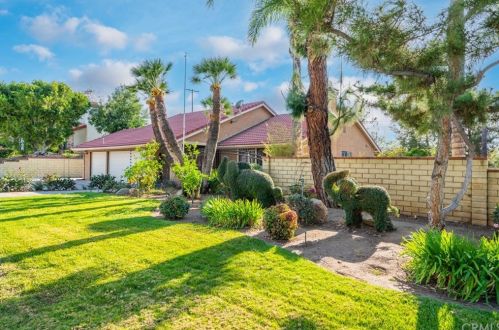 6309 Westview Dr, Riverside, CA 92506-5325