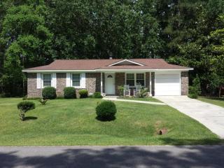 1124 Maryland Dr, Ladson, SC 29456-4837