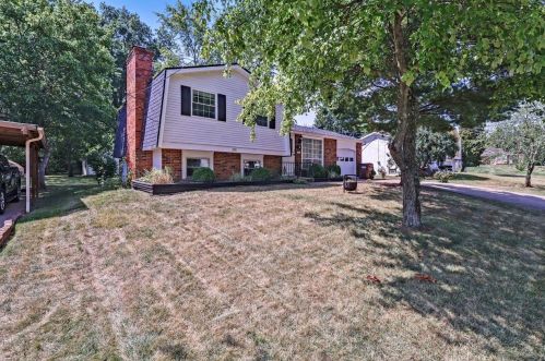 1263 Adams Rd, Cincinnati, OH 45231-3324