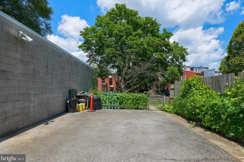 446 Ross St, Lancaster PA  17602-1944 exterior