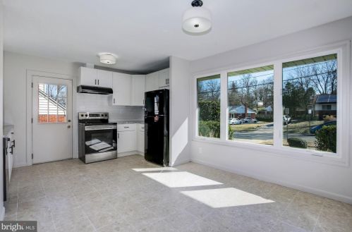 1707 Lansdowne Way, Silver Spring MD 20910-1440 exterior