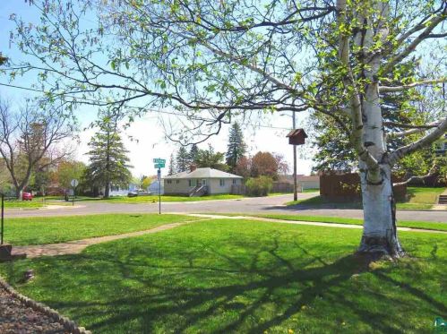 5141 Juniata St, Duluth, MN 55804-1260