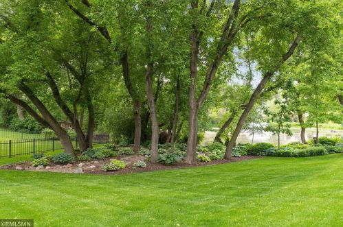 10147 Bridgewater Pkwy, Saint Paul MN  55129-8587 exterior