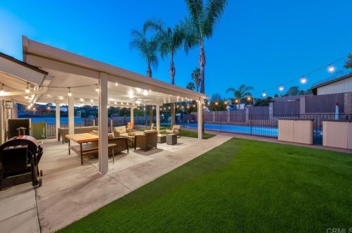 12138 Merrill Pl, Lakeside, CA 92040-5524