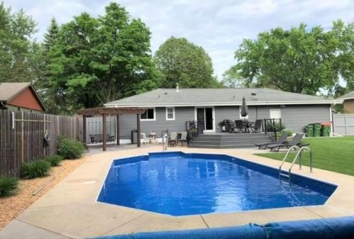 5125 Eastwood Rd, Saint Paul MN  55112-4836 exterior