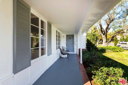 728 26th St, Santa Monica CA  90402-3150 exterior