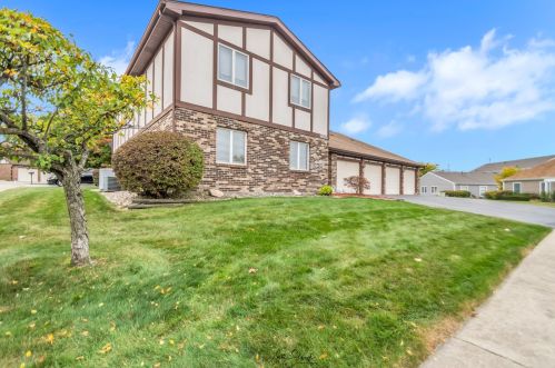 605 Crescenzo Ct, Mokena, IL 60451-1603