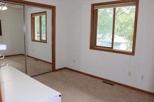 1133 Greene Ave, Saint Paul MN  55128-5855 exterior