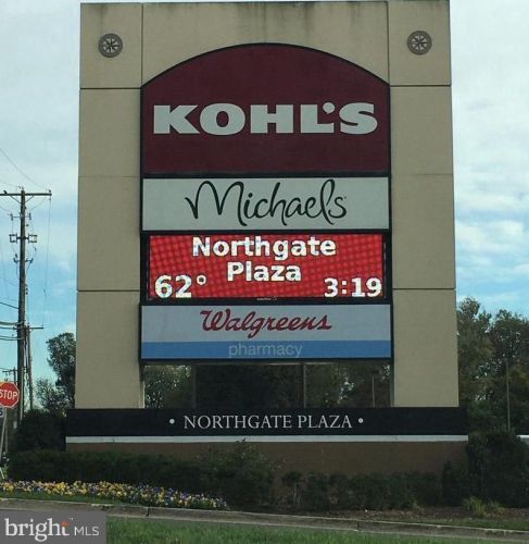 15115 Interlachen Dr, Silver Spring MD 20906-5636 exterior