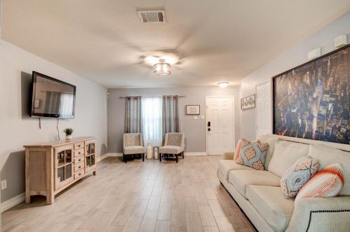 2932 Wispy Trl, Fort Worth TX  76108-8901 exterior