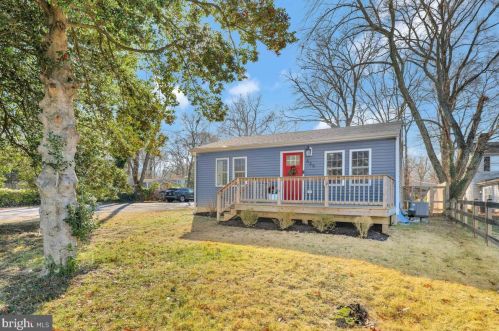 635 Laurel Dr, Riviera Beach, MD 21122-5244