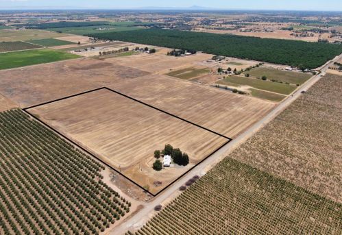 12682 Angle Rd, Clay, CA 95638-8402