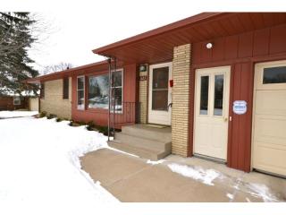1123 Transit Ave, Saint Paul, MN 55113-3233