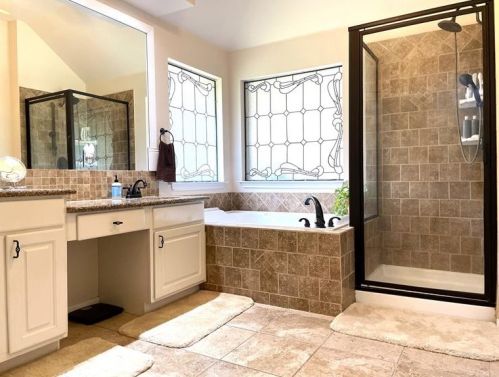1916 Creole Dr, Austin TX  78727-3420 exterior