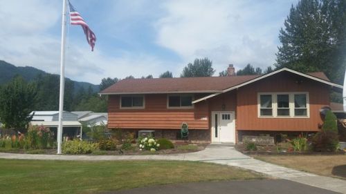 798 Main St, Morton, WA 98356-9202