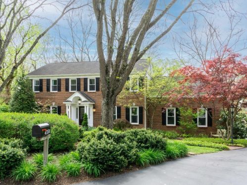 4350 Ashley Meadow Ct, Cincinnati, OH 45227-3938