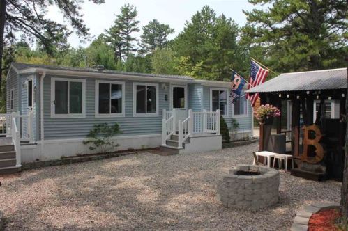 8 Cheyenne Ln, Freedom, NH 03836-5509