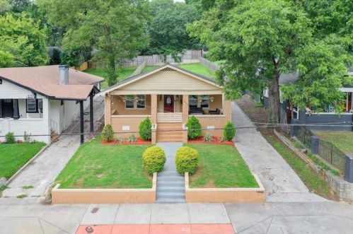 1085 Metropolitan Pkwy, Atlanta GA  30310-3437 exterior