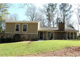 3310 Brookview Dr, Marietta, GA 30068-3821
