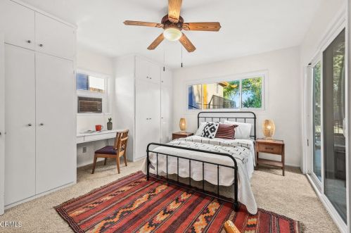 2512 Rockdell St, Glendale CA 91214-2221 exterior