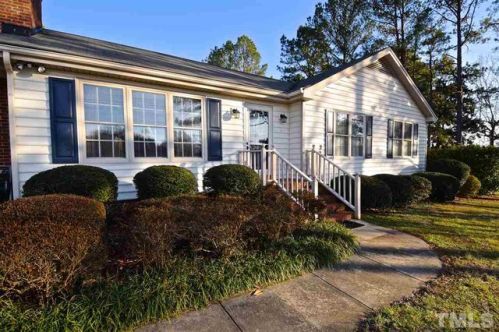 8609 Manns Loop Rd, Apex, NC 27539-8854