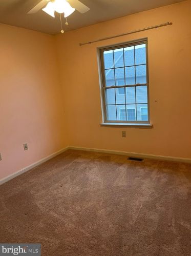 17 Spg Vw St, Carlisle PA 17013-4460 exterior