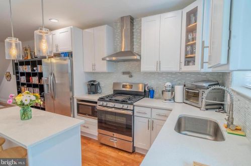 1911 22nd St, Philadelphia, PA 19121-2122