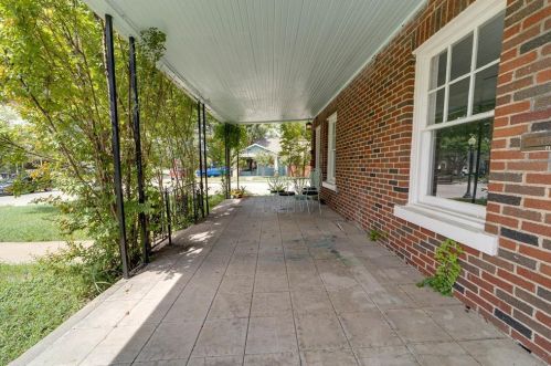 2201 5th Ave, Fort Worth TX  76110-1970 exterior