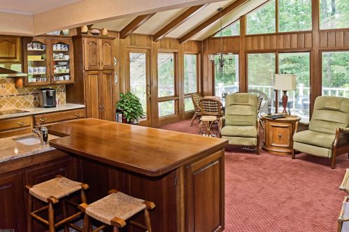 16 Summit Rd, Morristown, NJ 07960-2827