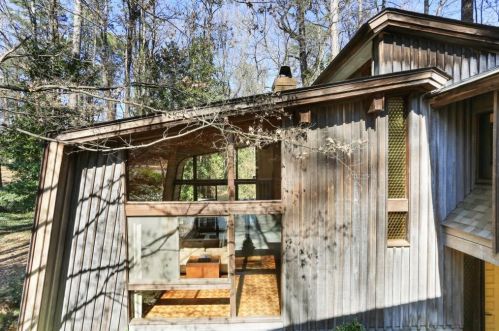 2235 Humility Ln, Atlanta GA  30319 exterior