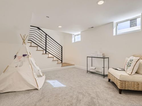 1760 Krameria St, Denver CO  80220-1555 exterior