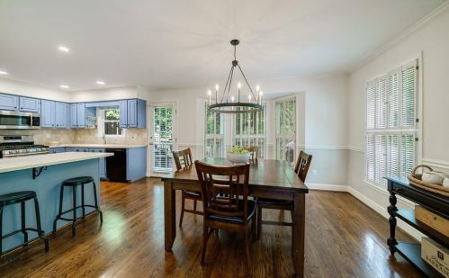 2104 Defoors Mill Dr, Atlanta GA  30318-2368 exterior