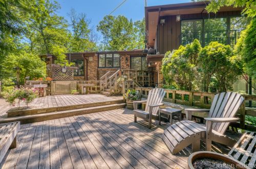 2740 Edgewood Ln, Bannockburn IL  60015-1617 exterior