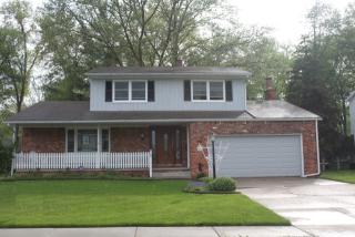 1784 Cherrylawn Dr, Toledo, OH 43614-3303